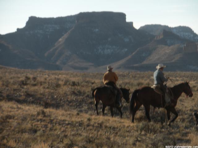 Vernal, UT 84078 — photo 4