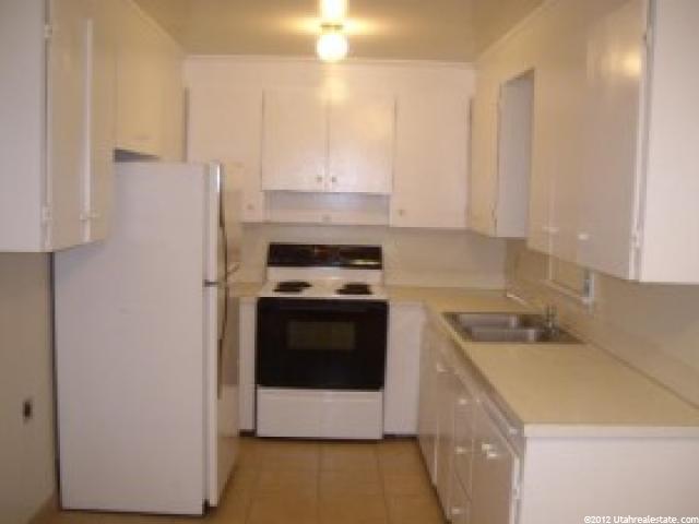 2877 S 5725 W, Roy, UT 84067 — photo 3