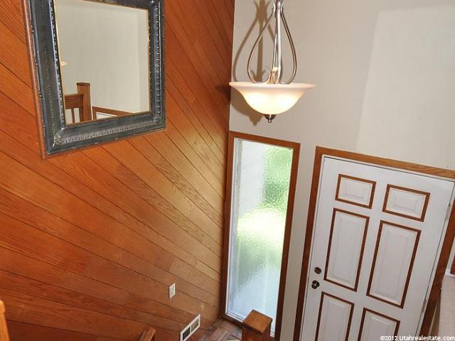 9586 S 1040 E, Sandy, UT 84094 — photo 2