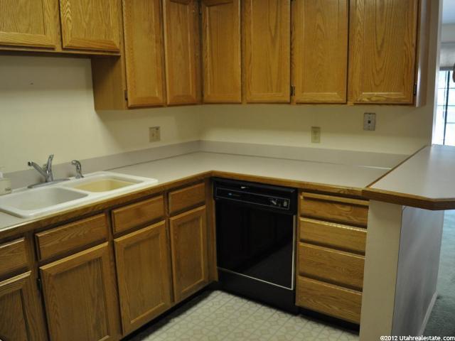 5445 S 350 E #26, Washington Terrace, UT 84405 — photo 10