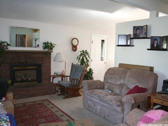 5267 S 935 E, Murray, UT 84117 — photo 2