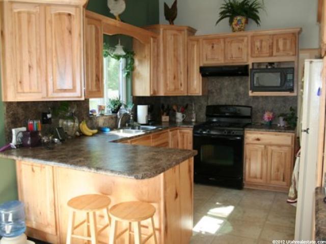 5267 S 935 E, Murray, UT 84117 — photo 3