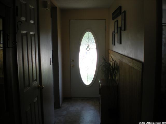 980 N Hill Blvd E, Layton, UT 84041 — photo 2