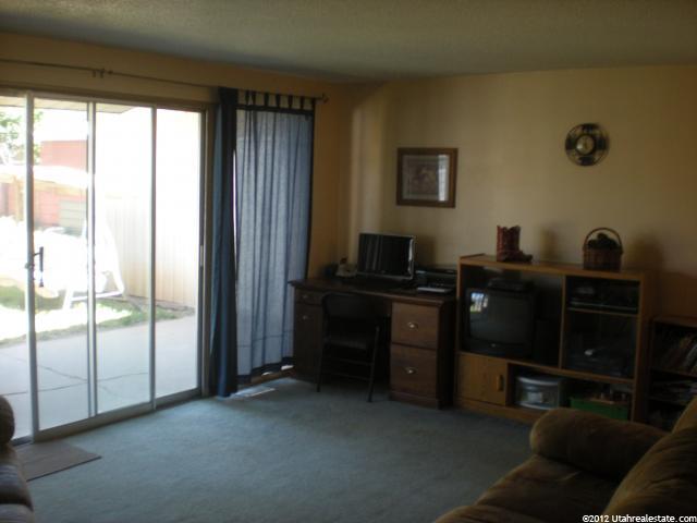 980 N Hill Blvd E, Layton, UT 84041 — photo 6