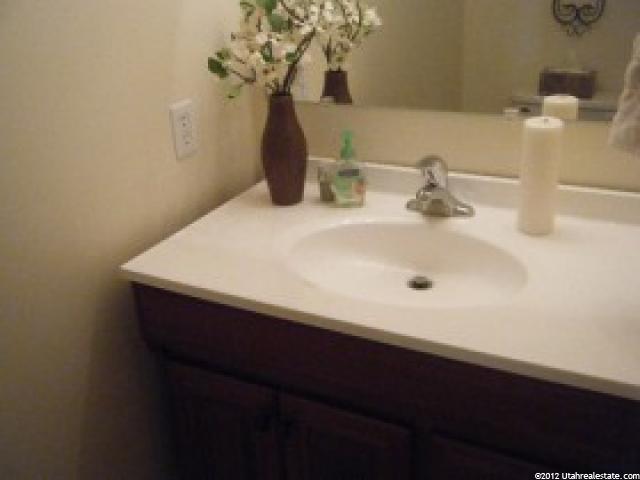 1566 E Jace Ln, South Weber, UT 84405 — photo 5