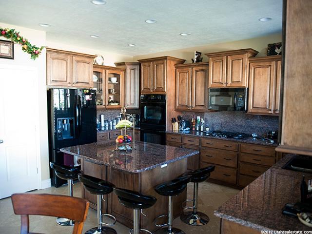 728 N 2000 W, Farmington, UT 84025 — photo 5