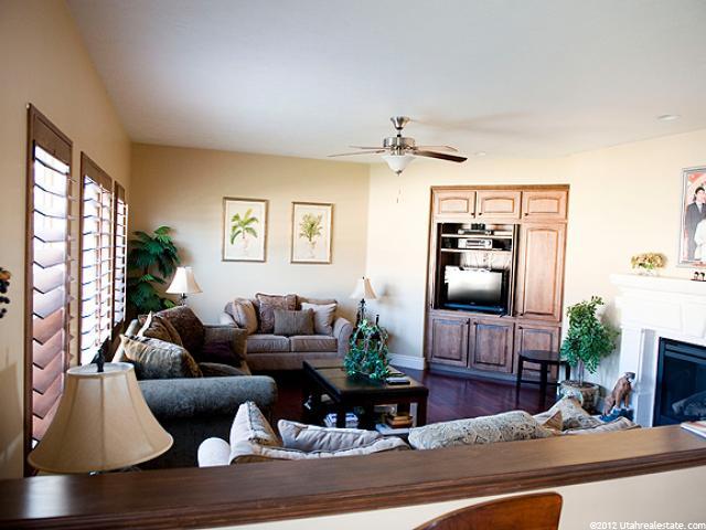 728 N 2000 W, Farmington, UT 84025 — photo 7