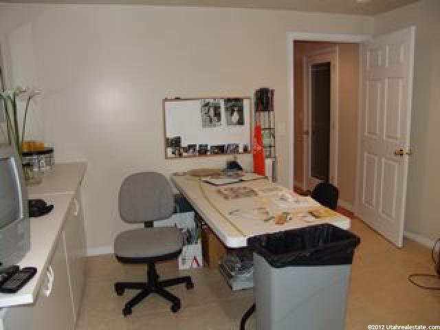 2113 E Cherry Meadows Ln N, Layton, UT 84040 — photo 4