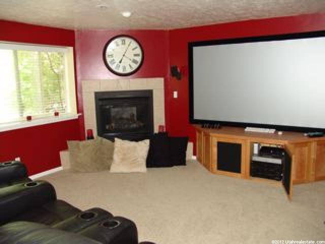 2113 E Cherry Meadows Ln N, Layton, UT 84040 — photo 9