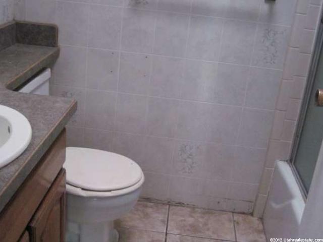 251 E 700 S, St. George, UT 84770 — photo 7