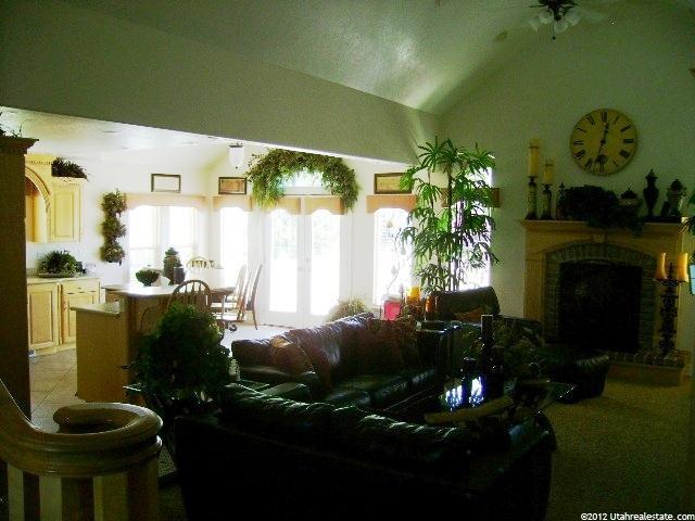 635 S 1900 E, Vernal, UT 84078 — photo 6