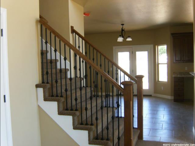 583 S 650 W, Layton, UT 84041 — photo 6