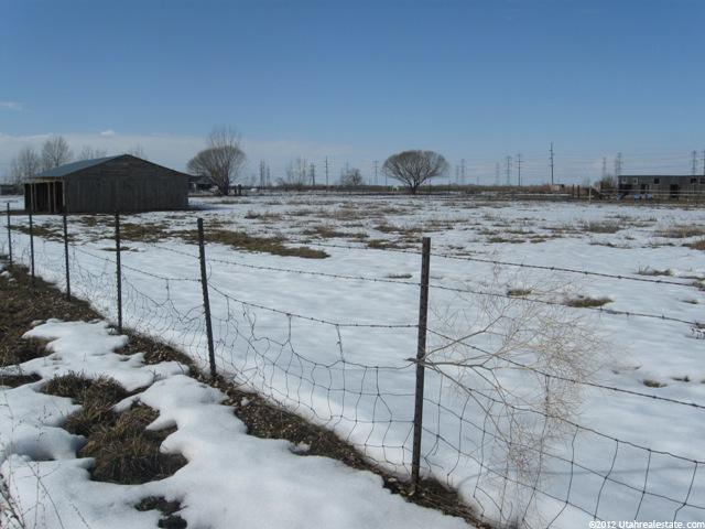 3970 N 2975 W, Farr West, UT 84404 — photo 5