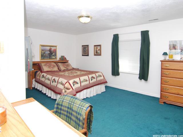 883 E 1775 N, North Ogden, UT 84414 — photo 12