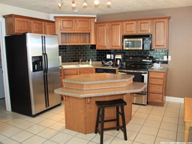 682 S Orchard E, Bountiful, UT 84010 — photo 2
