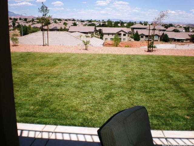 33 S Acantilado Dr, St. George, UT 84790 — photo 3