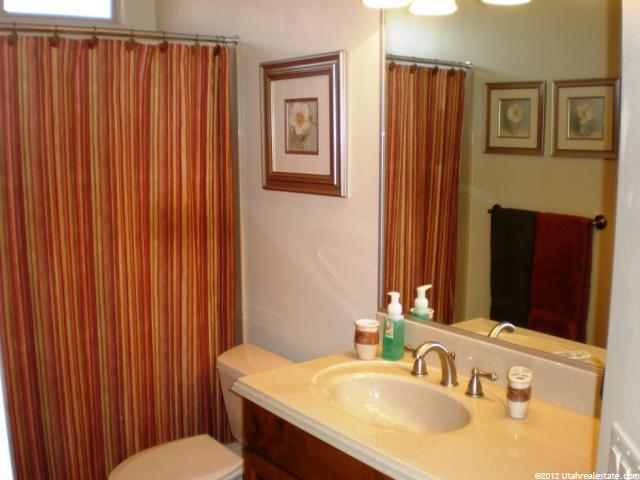 33 S Acantilado Dr, St. George, UT 84790 — photo 4