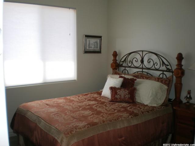 33 S Acantilado Dr, St. George, UT 84790 — photo 6