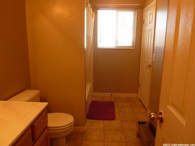 412 W 1850 S, Clearfield, UT 84015 — photo 3