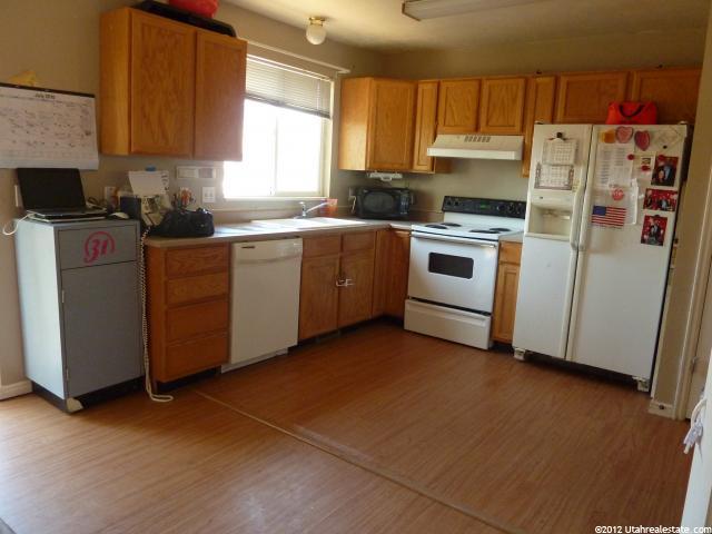 412 W 1850 S, Clearfield, UT 84015 — photo 6