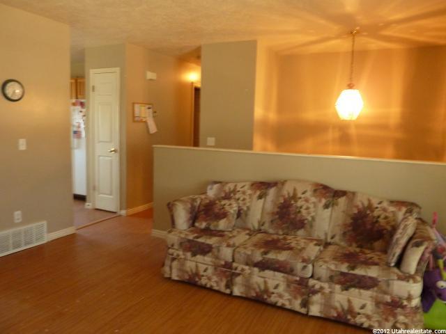 412 W 1850 S, Clearfield, UT 84015 — photo 9