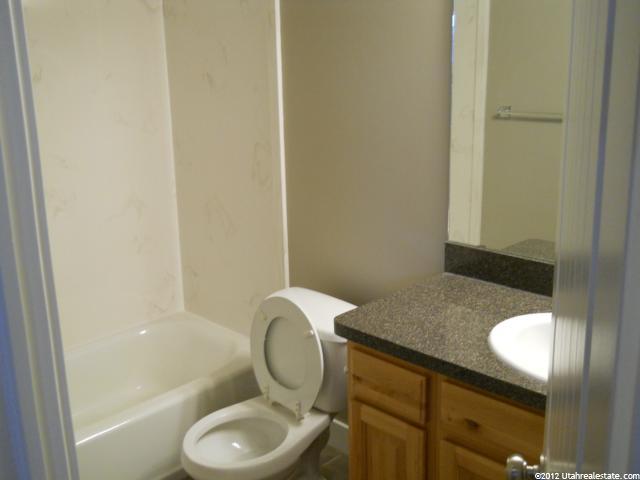 352 S 1285 E, Hyrum, UT 84319 — photo 6