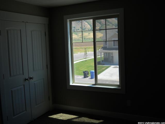 352 S 1285 E, Hyrum, UT 84319 — photo 8