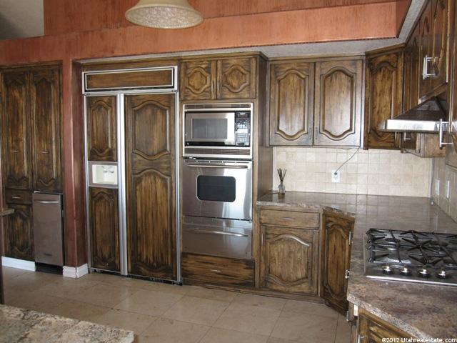 6392 S Crest Mount Cir, Holladay, UT 84121 — photo 2