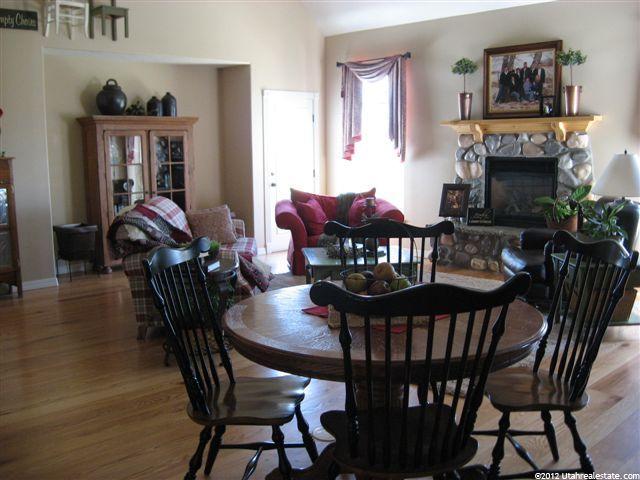 689 S Willow, Grantsville, UT 84029 — photo 4