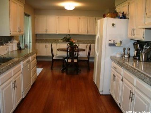 2470 E Robidoux S, Sandy, UT 84093 — photo 6