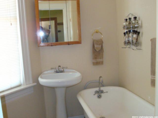 35 S 200 E, Nephi, UT 84648 — photo 5