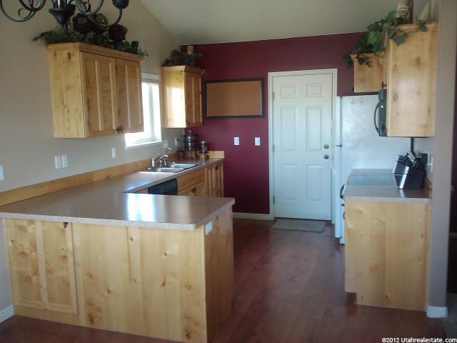 3075 S Maple Valley Rd, Nibley, UT 84321 — photo 7