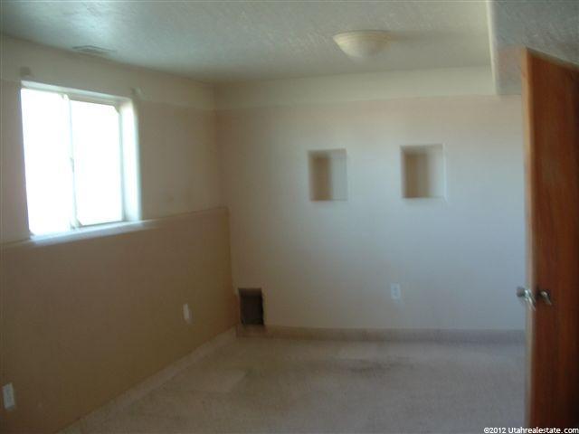 481 S 200 E, Vernal, UT 84078 — photo 4