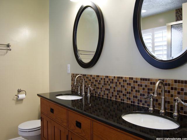 2403 W 2375 N, Clinton, UT 84015 — photo 12