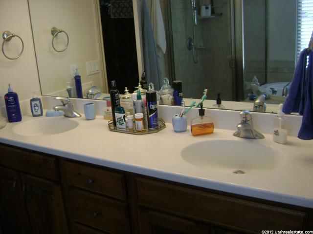 1813 N 1775 W, Farr West, UT 84404 — photo 11