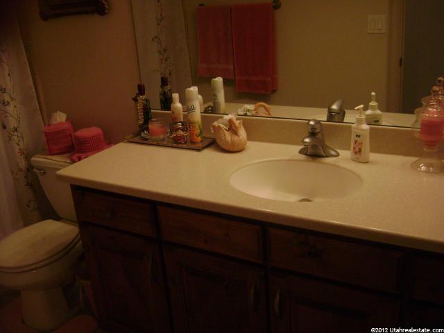 1813 N 1775 W, Farr West, UT 84404 — photo 12