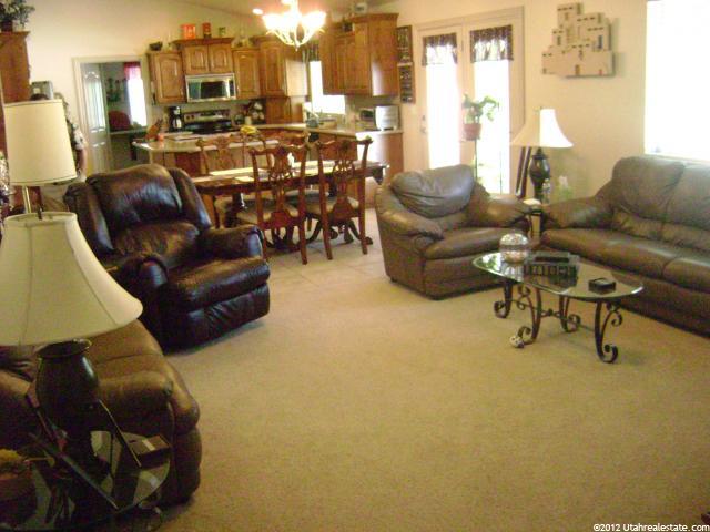 1813 N 1775 W, Farr West, UT 84404 — photo 4