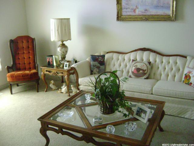 1813 N 1775 W, Farr West, UT 84404 — photo 6