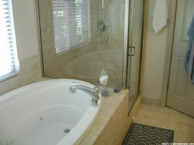1813 N 1775 W, Farr West, UT 84404 — photo 10