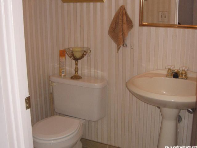 88 W 50 S #D-8, Centerville, UT 84014 — photo 8