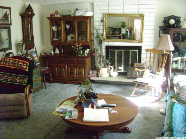 433 N 300 E, Kaysville, UT 84037 — photo 4