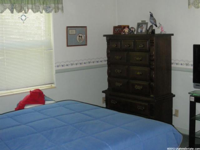 84 E 300 N, Farmington, UT 84025 — photo 2