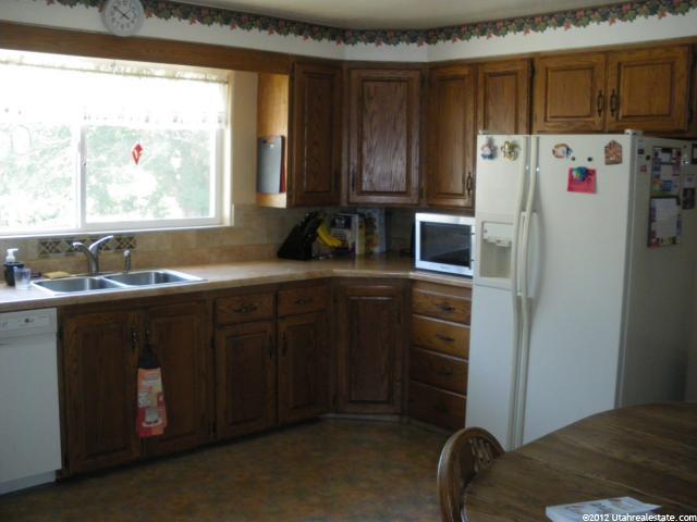 84 E 300 N, Farmington, UT 84025 — photo 6
