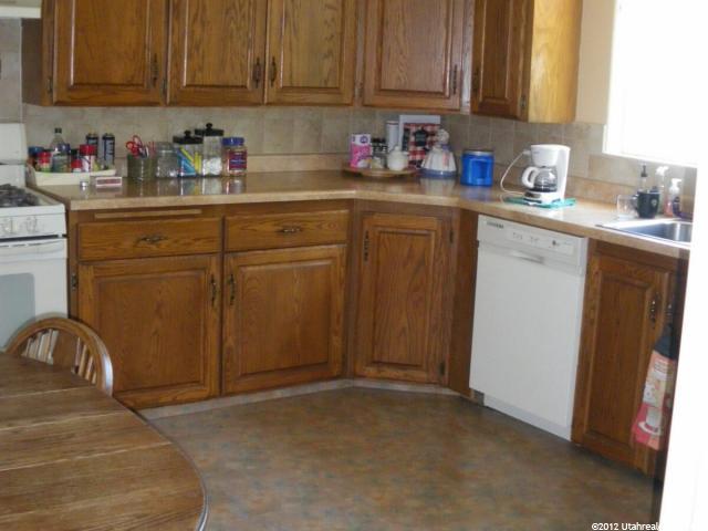 84 E 300 N, Farmington, UT 84025 — photo 7