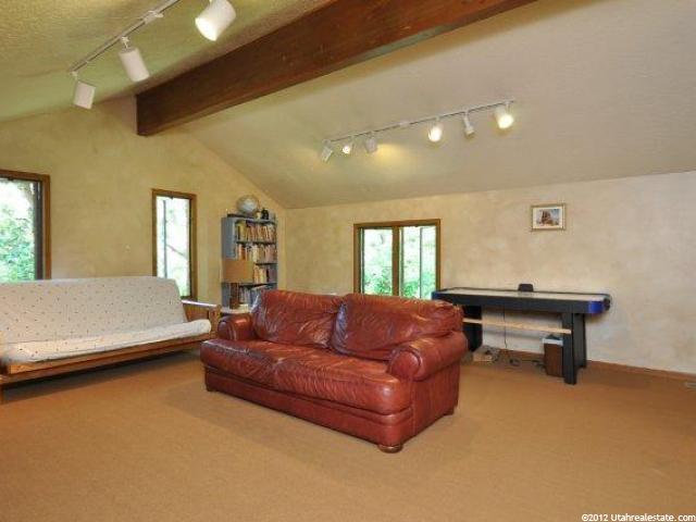 1632 E Oakcrest Dr, Ogden, UT 84403 — photo 8