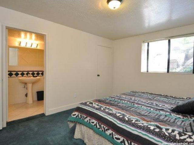 1632 E Oakcrest Dr, Ogden, UT 84403 — photo 9