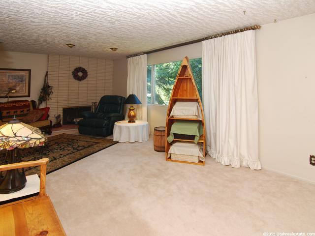 3071 E Fernwood Dr, Layton, UT 84040 — photo 5