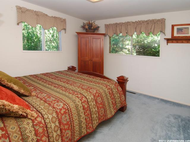 3071 E Fernwood Dr, Layton, UT 84040 — photo 6