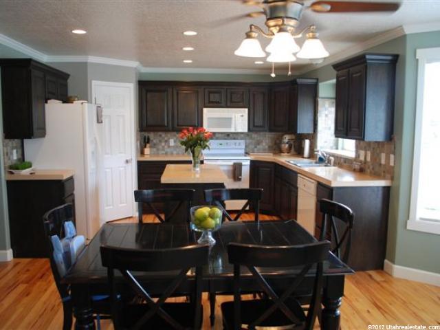 2580 W 2725 N, Farr West, UT 84404 — photo 2