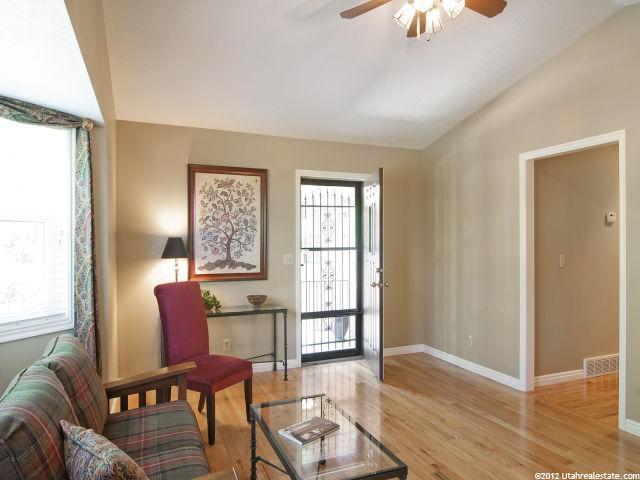 2112 N Sunset Dr, Layton, UT 84040 — photo 3